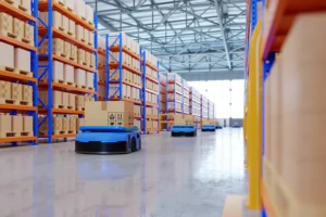 Mobile Roboter transportieren Pakete im Lager
