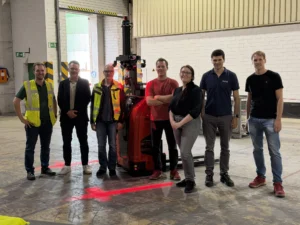 Onboarding von AGVs der Marke Linde MH: Gruppenfoto